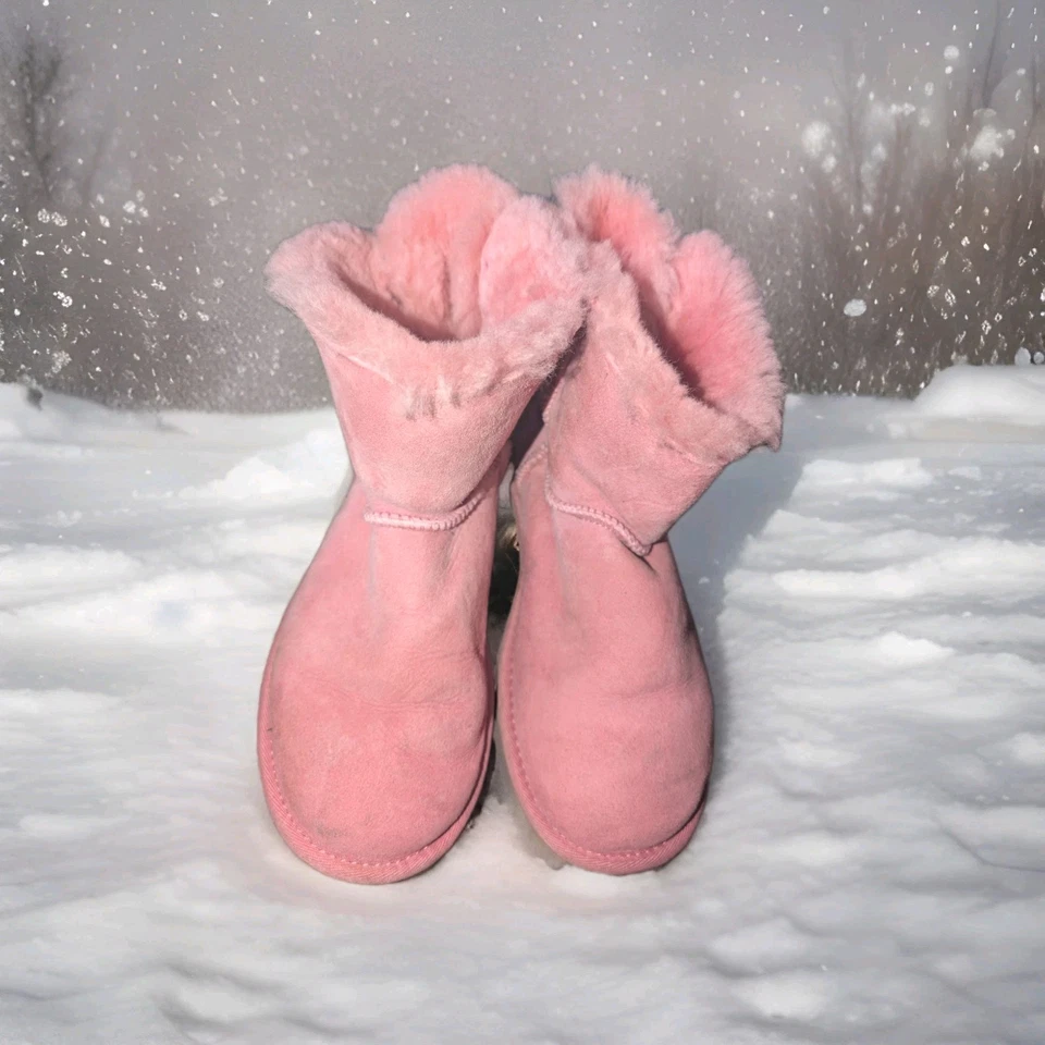 UGG Australia Bailey Bow Boots Women’s Size 6 Pink Suede Sheepskin Fur Cozy - Image 2 of 4