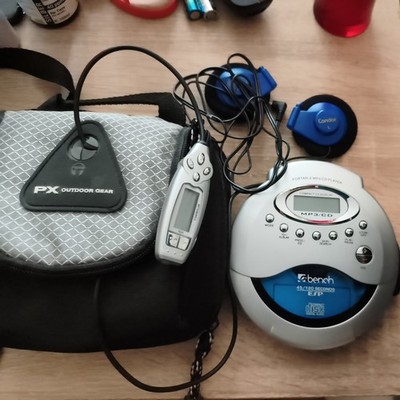Discman Bench CD-Spieler portable mit Tasche und Kopfhörer 