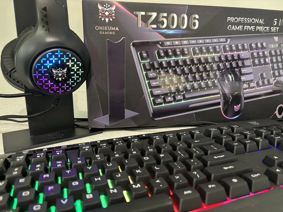 5 in 1 Wired Gaming Keyboard and Mouse Headset Combo for PC Laptop Mac PS4 Xbox - Image 2 of 4