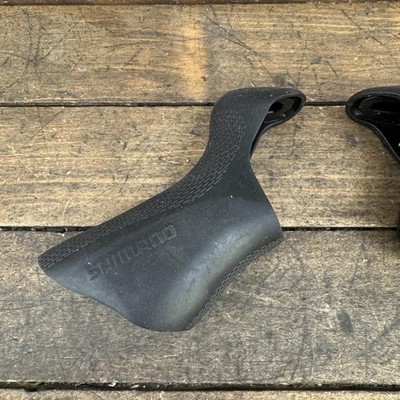 Shimano Ultegra Di2 ST-6770 Lever Hoods Bracket Covers Pair Black
