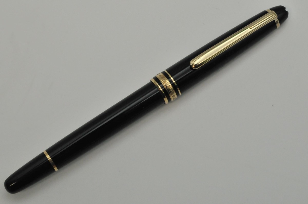 Vintage Montblanc Meisterstück 144 Fountain Pen 14K Medium Nib
