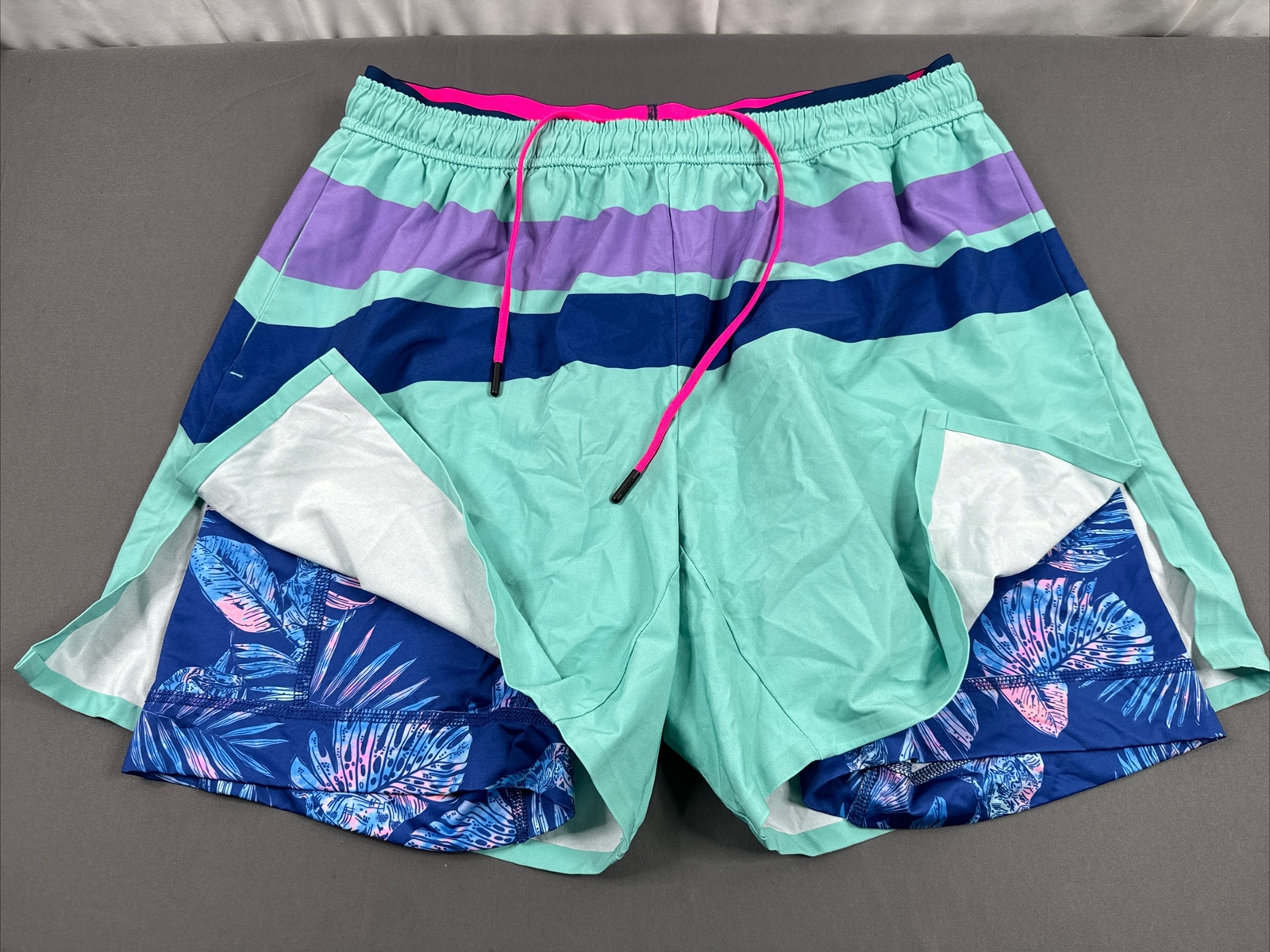 NWOT Chubbies 5.5” Ultimate Training Shorts XL
