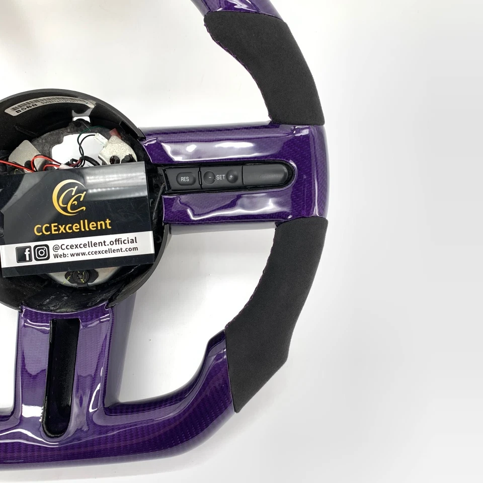 Volante de fibra de carbono real para Ford Mustang 2005-2009 S197 GT 2005-2012 Foto 4 de 4