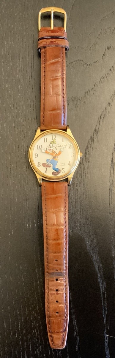 Vintage Disney Time Works GOOFY 3D Watch | NEEDS NEW BATTERY TO