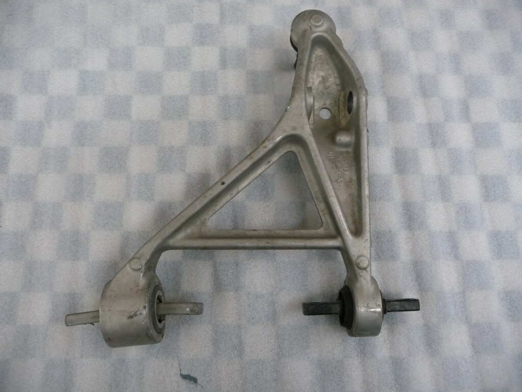 Ferrari California Right Front Lower Control Arm Ball Tie Rod 242496, 221934 OEM