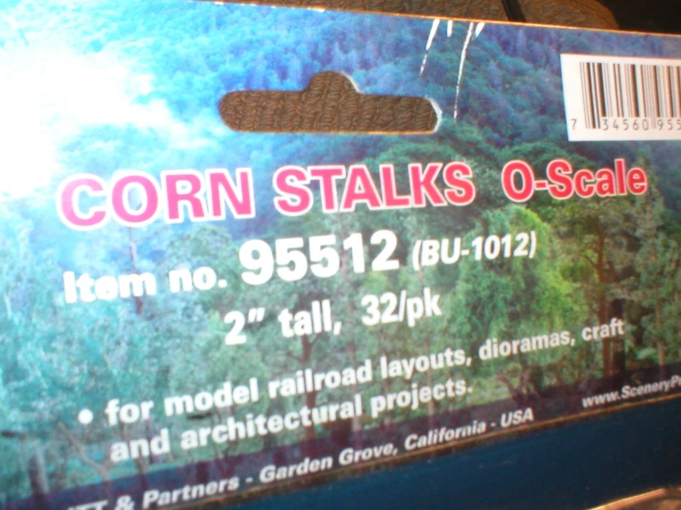 New MRC #95512   2" Tall  32/PK   O Scale Corn Stalks - Image 2 of 4
