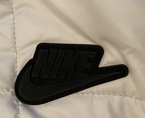 CHAQUETA CON CAPUCHA NIKE SPORTSWEAR PARA HOMBRE NUEVA CON ETIQUETAS MEDIANA - Imagen 4 de 9