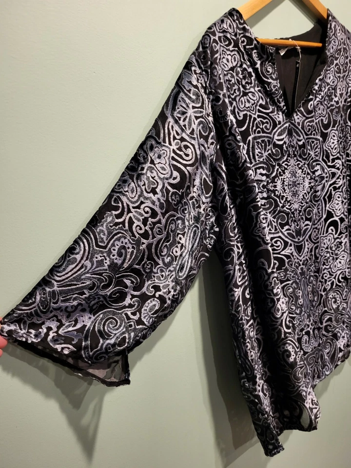 Nuevo Top Violeta & Claire Negro Gris Terciopelo Burnout Manga 3/4 Talla 2X Evento Foto 2 de 4