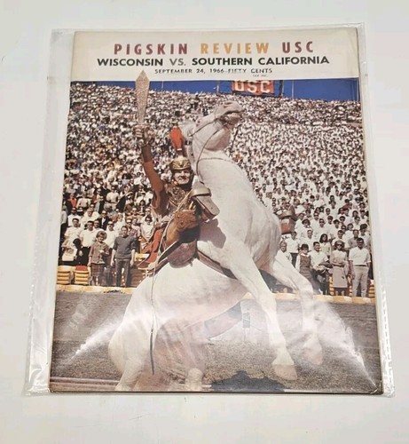 1966 CAL VS USC PIGSKIN REVIEW FOOTBALL PROGRAM VINTAGE VERY GOOD CONDITION - Picture 4 of 4