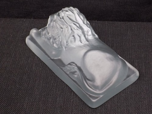 Viking Frosted Glass Sleeping Lion Vintage Paperweight Bookend - Picture 4 of 7