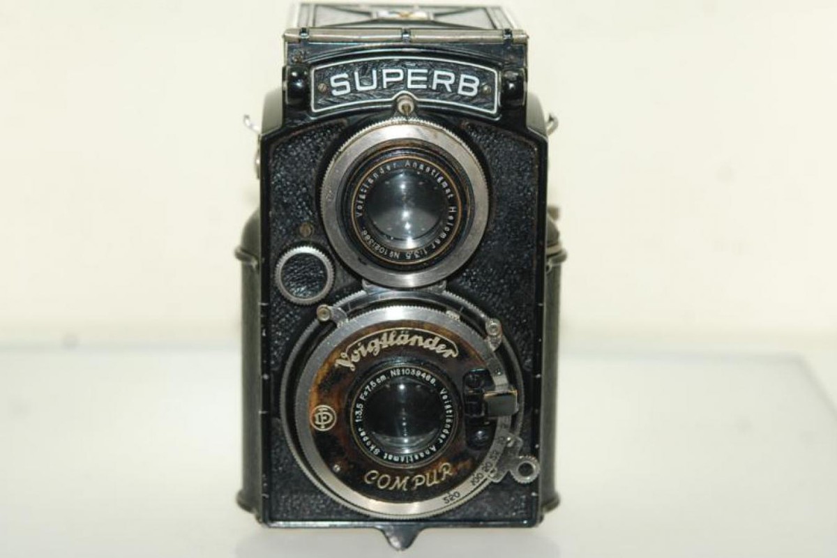 Voigtlander Superb Skopar 7.5cm F3.5 Lens | f/3.5 Voigtlander Superb Skopar 7.5cm F3.5 Lens | f/3.5