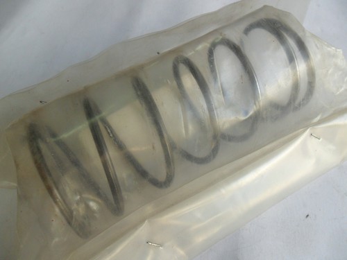 MOLLA PER PULEGGIA SECONDARIA SCOOTER 50 2T YAMAHA MINARELLI 74603900 - Foto 2 di 2