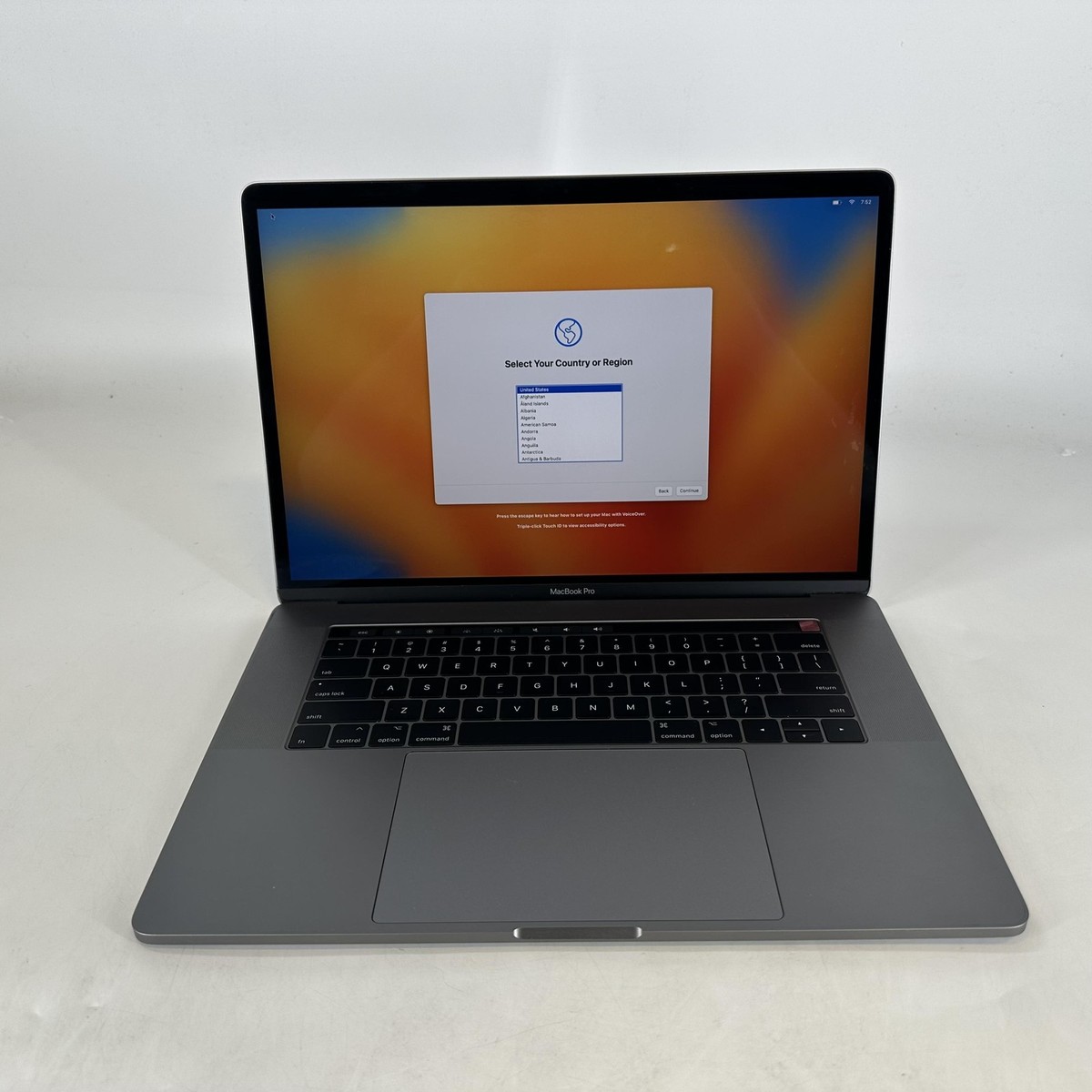 MacBook Pro 15 Touch Bar Gray 2017 2.9 GHz i7 16GB 512GB SSD