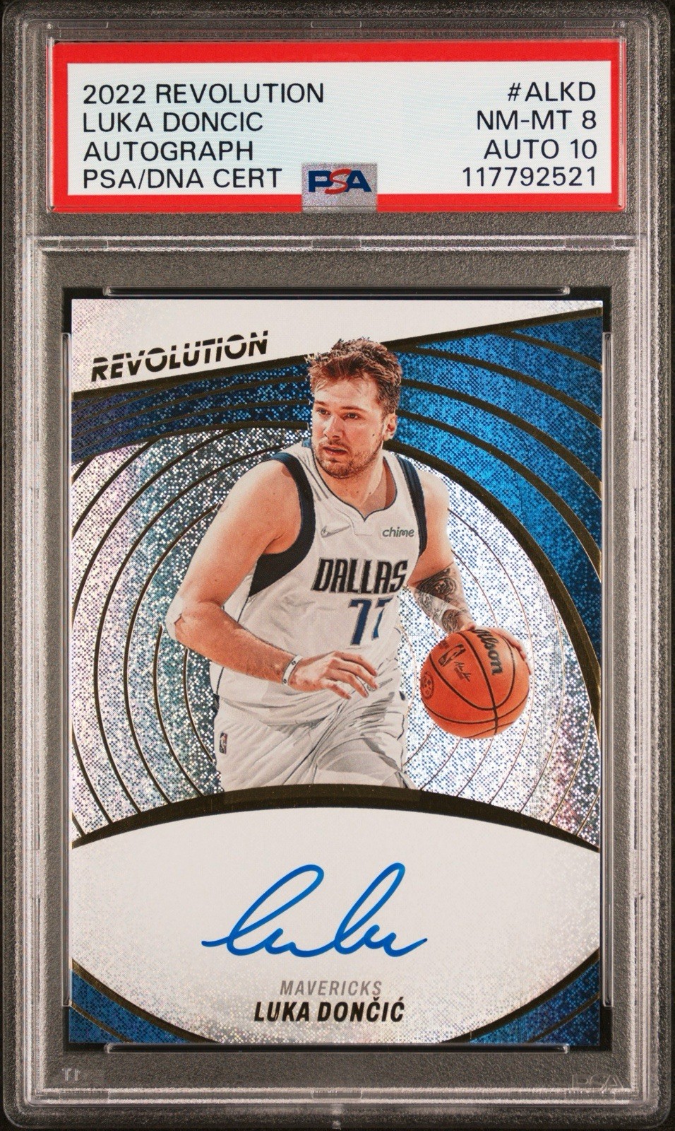 Luka Don i Autographed Signed Luka Doncic 2022-23 Revolution PSA 8 AUTO 10 