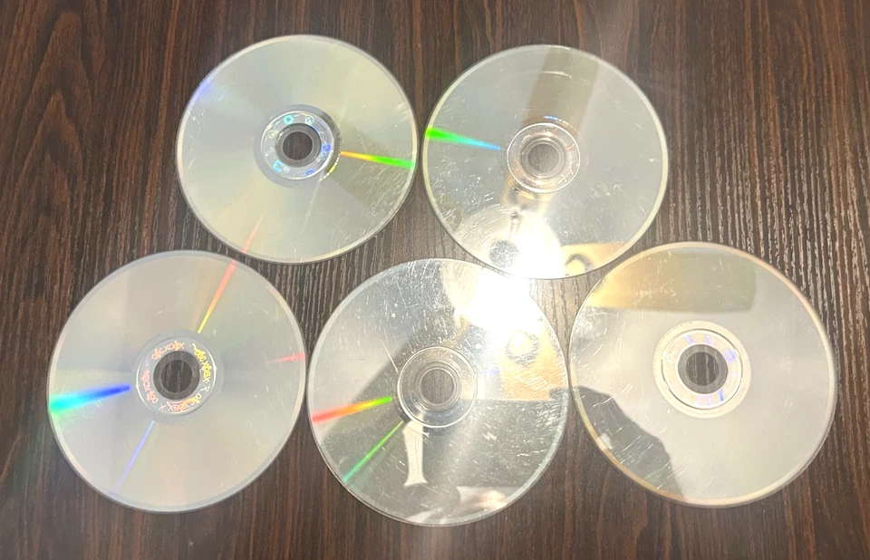 Lote 18 - Juegos Xbox 360/One - COD, GTA, Madden, Skyrim - Para Piezas/Reparación" Foto 3 de 4