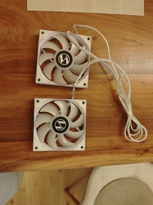 LianLi 120 PWM Lüfter Weiss Argb 12v 4pin PWM Fan GF 12f 19p R50B0