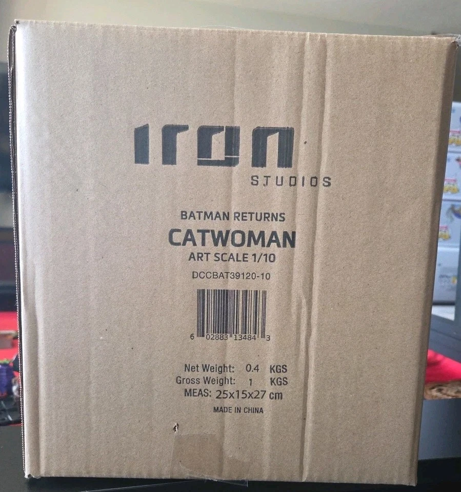 Iron Studios Catwoman Art Scale 1/10 - Batman Returns - Image 3 of 3