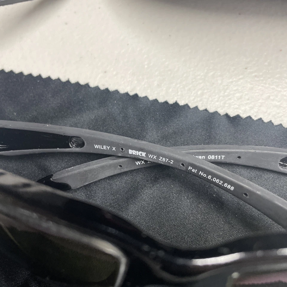 Gafas de sol de ladrillo Wiley X Z87-2 Foto 3 de 4