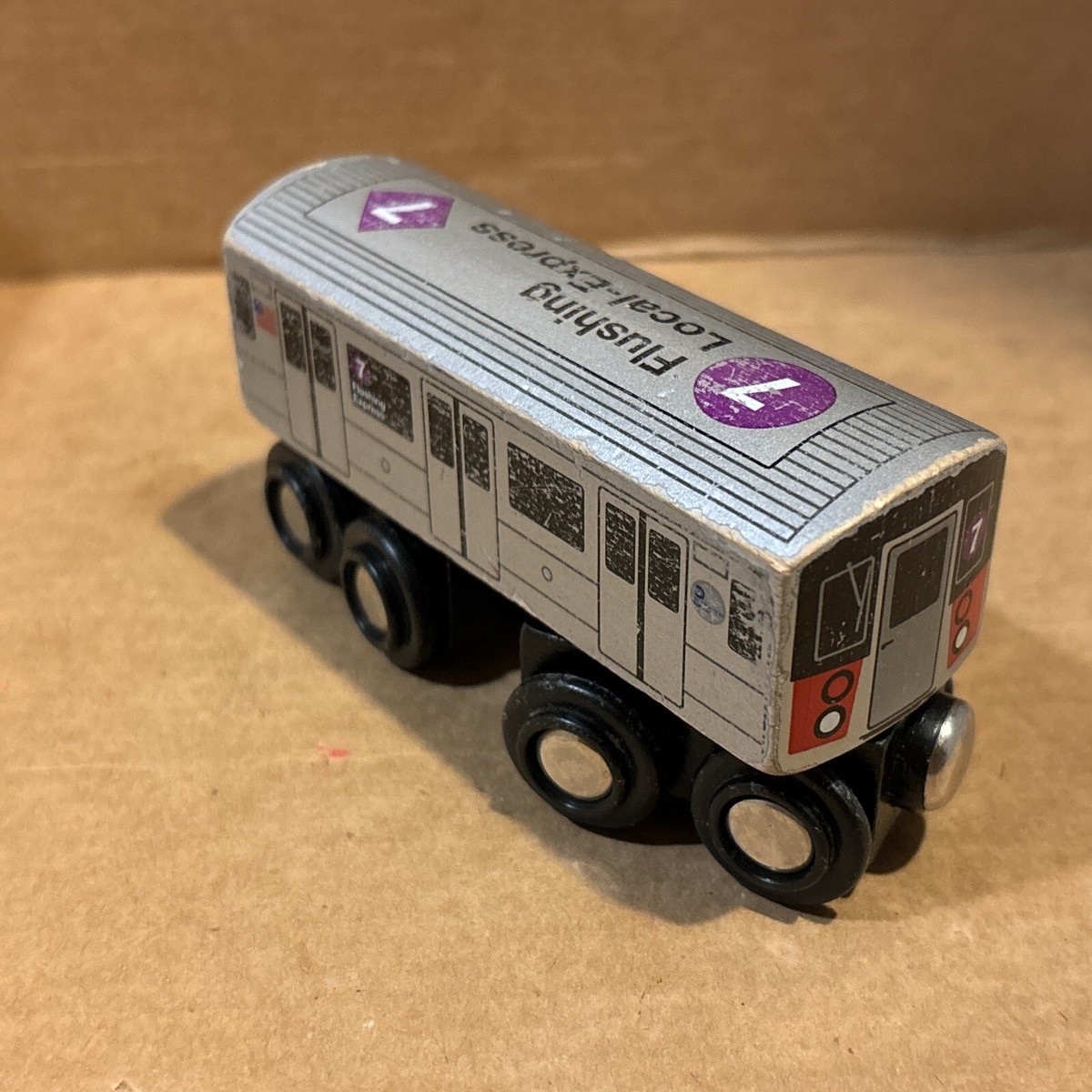 【Nor】。Ma Me Pa、 Pom Pom Rail、ブルーム N F40PHM-3 (DC/Silent): Metra - Fade Scheme: #212 (Village
