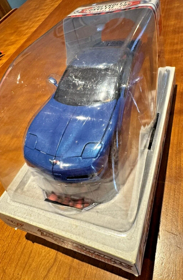 Hasbro Tomy Transformers генераторы RID треки Chevrolet Corvette Z06 2005 новый - Изображение 2 из 4