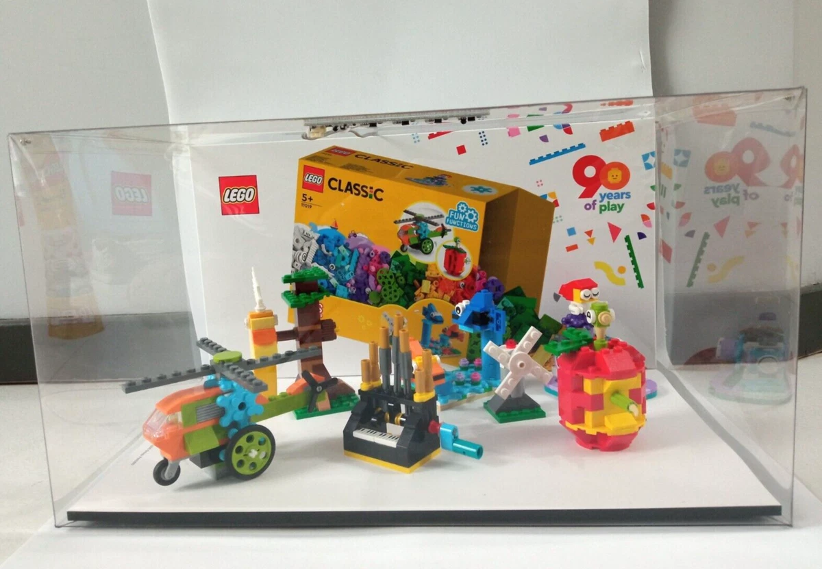 LEGO Classic Fun Function Store Display - 38.5 cm x 20 cm x 25 cm