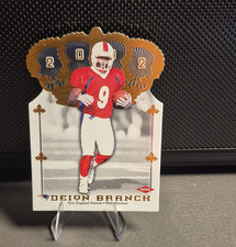 Pacific Crown Royale 2002 Deion Branch Rookie #185 Patriots Football Card