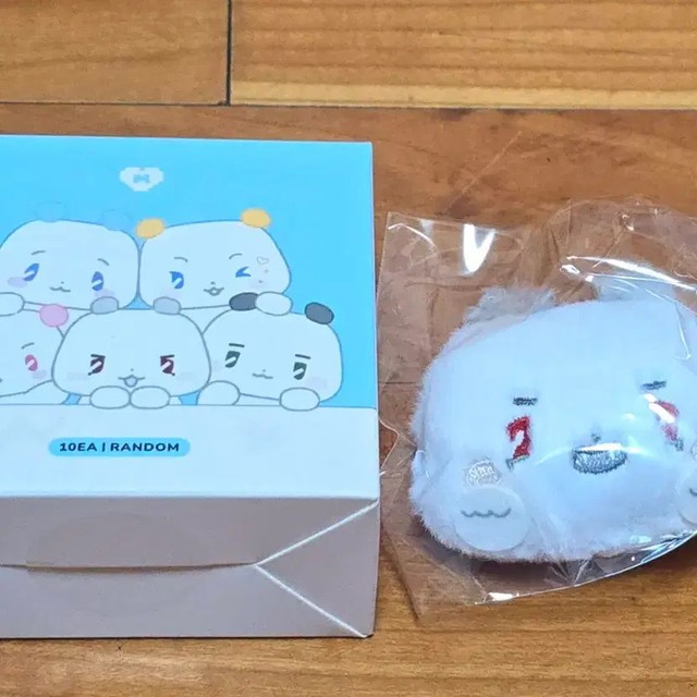 Line Friends Pop-up Badge, Brand New, Collectible, Random