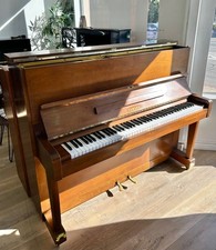Yamaha NO.U1 Upright Piano 48 Satin Walnut