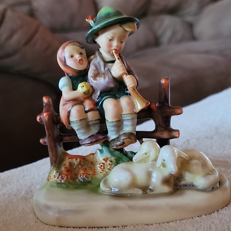 V Bee  Eventide figurine Boy & Girl on Fence with Sheep, Mark 2 