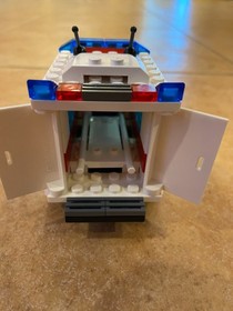LEGO CITY: Ambulance (7890) 100% Complete (missing window sticker & no box)