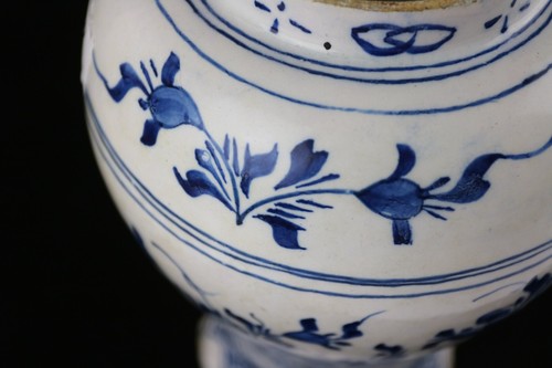 Antique Blue & White Dutch Delft Chinoiserie Vase 18thC 22cm high - Picture 6 of 24