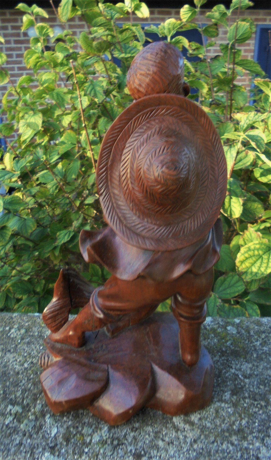 Sculpture sur bois vintage, Ancien pêcheur asiatique