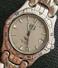 Movado Swiss Esq Nautical Fish Date Dial.Satin & High Polish Band.