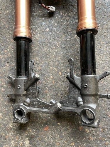 SPEED-NEEDS Performance Radially Mounted Front End Lowering Strap Brackets For Suzuki GSXR1000