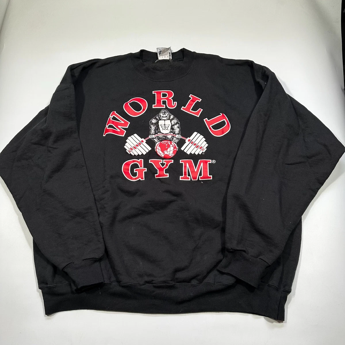 World gym sweatshirt deals