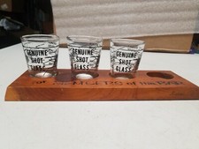 Dla członków baru oryginalny zestaw kieliszków