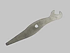Gilbert - MM- WRENCH : 1951-62 Loosen nuts on Marx Double Reduction motor - O-27
