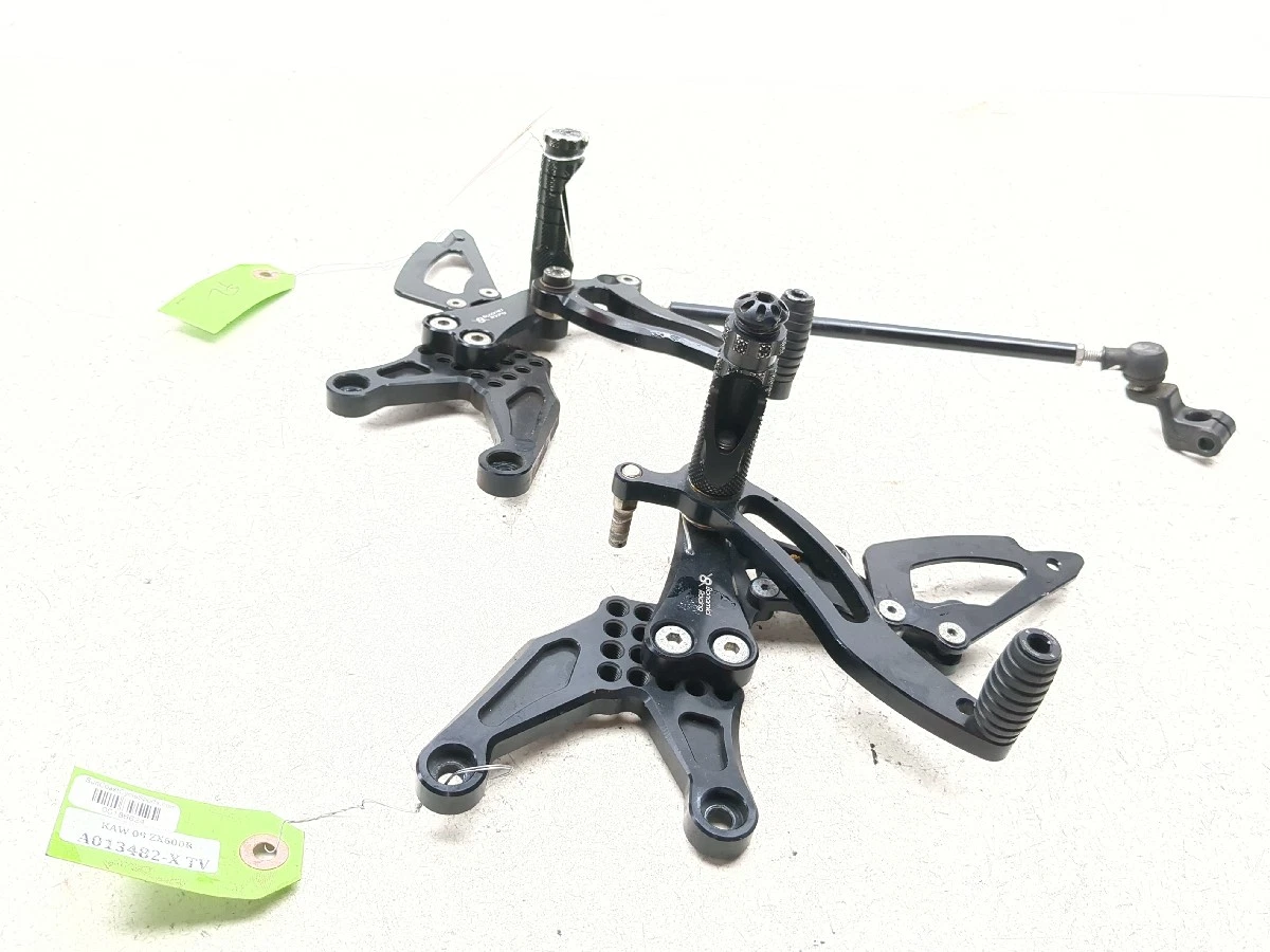 Kawasaki Footrests, Pedals & Pegs for Kawasaki Ninja ZX6 for sale
