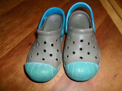 Crocband Crocs gray  w blue band Slip On Clogs Unisex Child Size 12