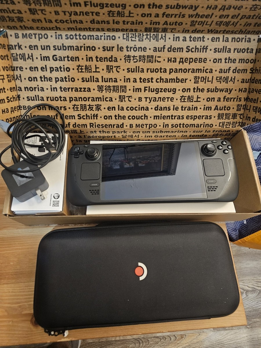 Valve Steam Deck Oled 512GB With All Original Accessories Valve Steam Deck Oled 512GB With All Original Accessories