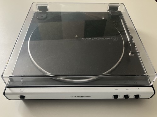 Audio Technica AT-LP60XBT Giradischi Automatico con Trazione a Cinghia - Foto 2 di 9