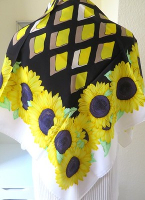 Seidentuch ESCADA cremeweiss m.gelben Sonnenblumen VINTAGE ca. 87x88cm NEU TOP!