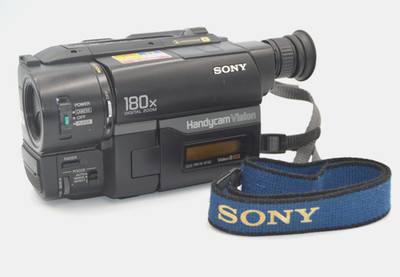 Sony Handycam Vision CCD-TRV16 Video8 Camcorder NightShot LCD Fully Tested