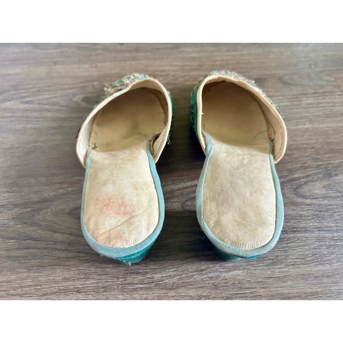 Antique Turkish Green Velvet Shoes Gold Lamé Embroidery Middle Eastern 1900s - Picture 9 of 11