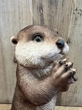 Praying Otter Garden Statue Decor
