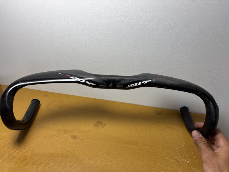 Zipp SL70 Aero Carbon Road Bike Handlebars 42cm