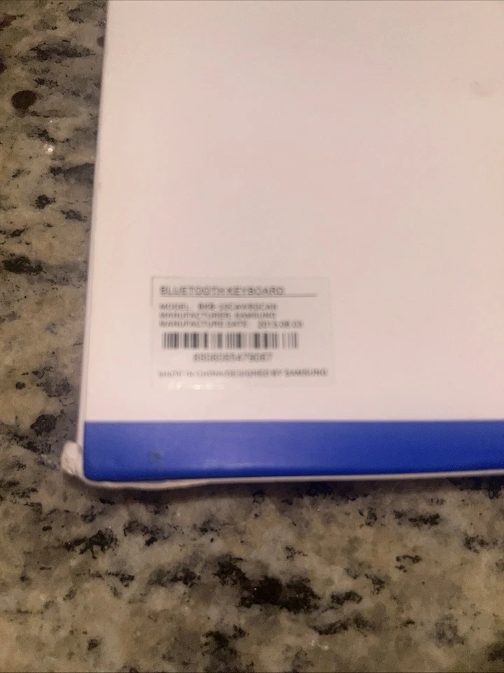 SAMSUNG Android Bluetooth Keyboard White - NIB Brand New! Model # Bkb-10CAWEGCAN - Image 3 of 3
