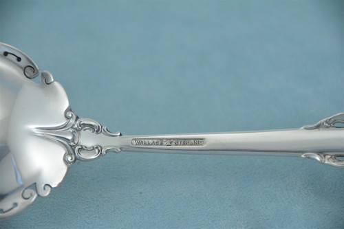 Wallace Grande Baroque Sterling Silver 8-1/8" Tomato Server No Monogram - Picture 7 of 7