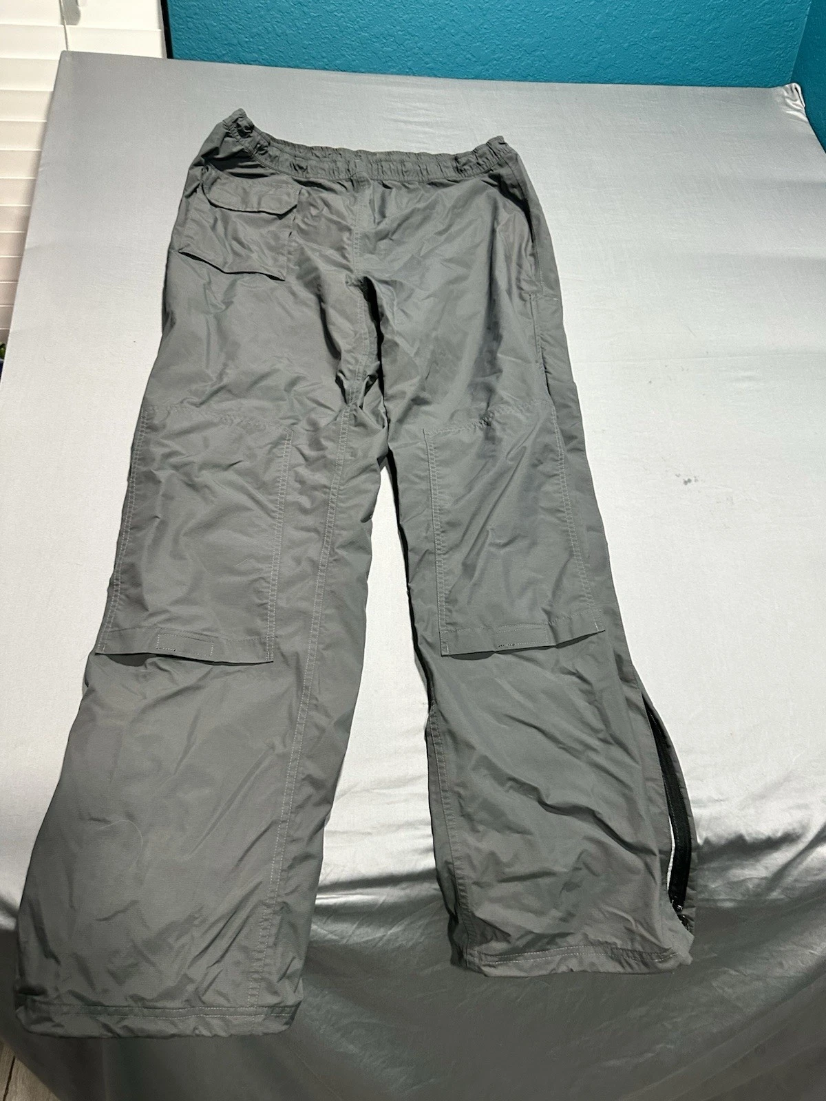 Duluth Trading Men’s Waterproof Gray Side Zip Pants Utility Pockets Lx34