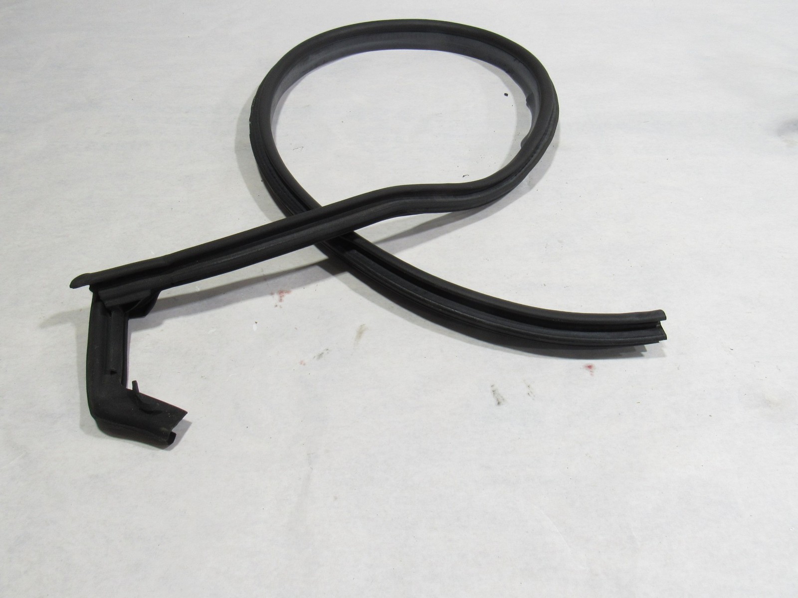 17-20 Mclaren 720S 720 2020 Right Passenger Door Weather Strip Seal #3
